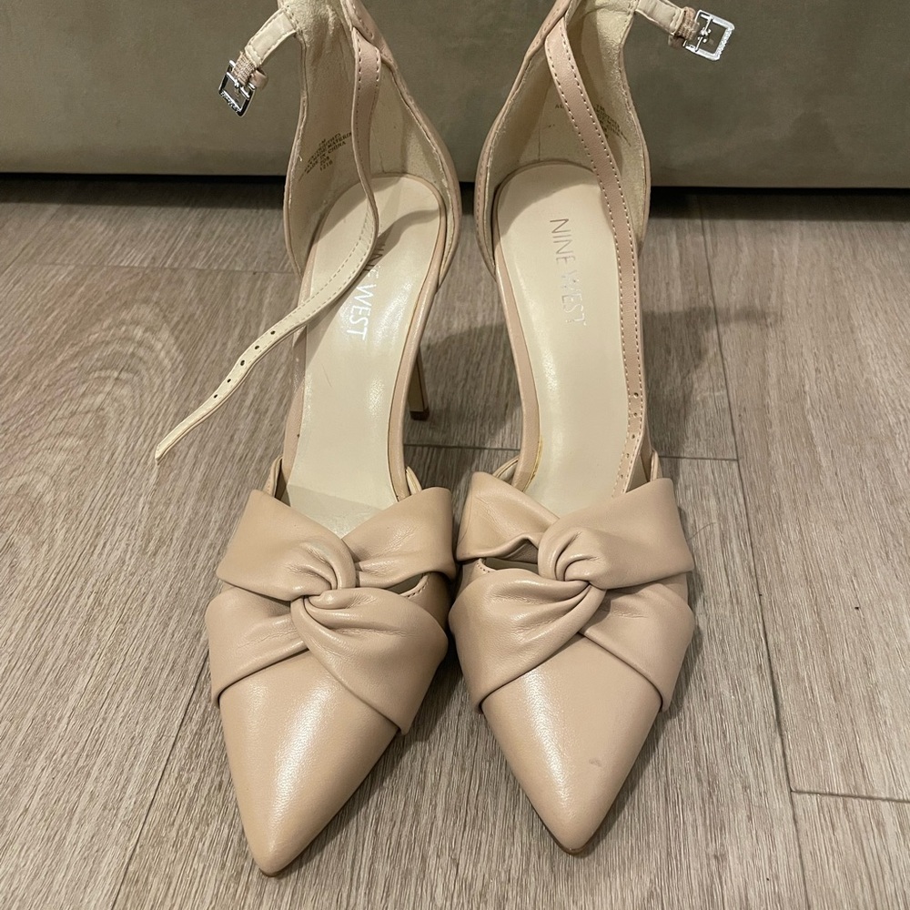 Nine West Women's Knotted Heels